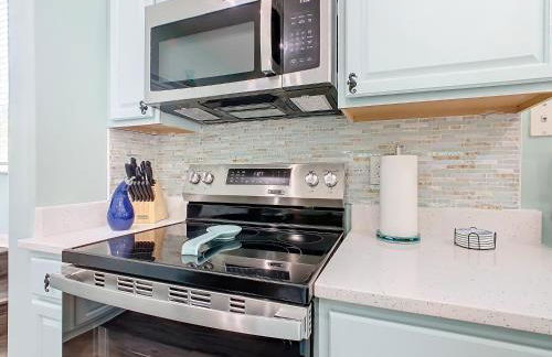 Spacious family home w pool & game room - Photo 24