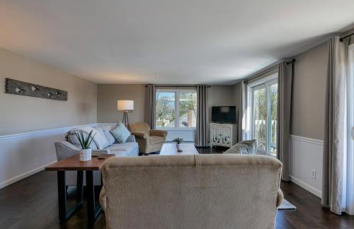 2BR Condo Downtown SWH w/ Ocean Views [Driftwood] - Foto 12