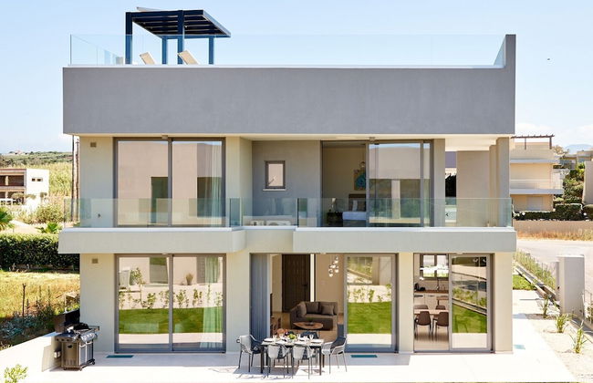 Beach Sand Villas - Beachfront Rooftop Pool - Photo 23