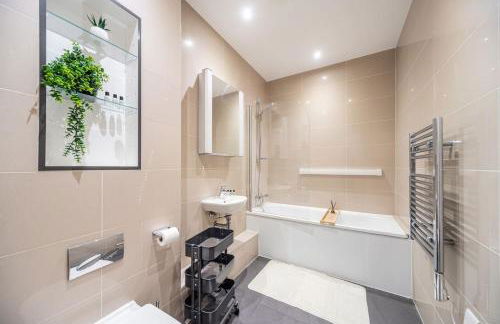 2 Bed Oasis London Flat-O2-Excel-Canary Wharf- Shops- Trains -Free Parking,Wifi 500mb & Flex Check In - Foto 14