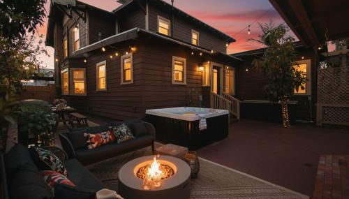 Balboa 6BR Mansion with Hot Tub and Game Room - Foto 5