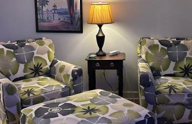 Cozy Comfy Beach Cottage w Hot Tub - Foto 29