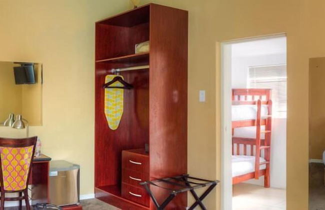 Coral Beach House - Photo 2