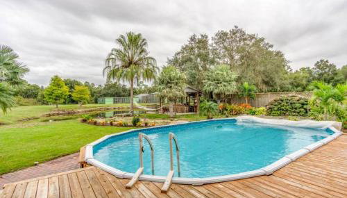 Tropical getaway Pool and tiki bar - Foto 5