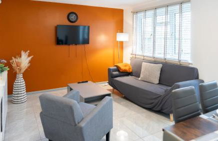 Beautiful 2 large bedroom house in London zone 2 - Photo 4