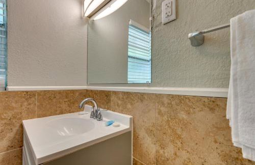 Sunny Fort Walton Beach Vacation Rental with Yard! - Foto 20