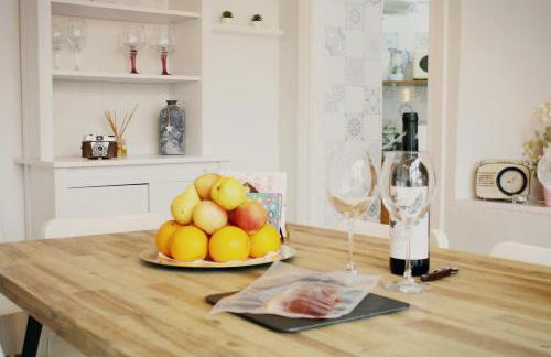 Valencia Apartamentos Goya - Photo 26