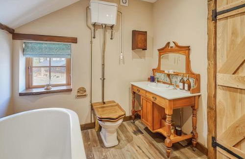 Rustic Retreat - Photo 7