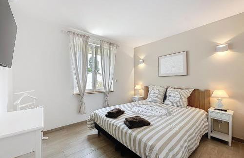 Charmante maison 2 chambres avec cour et jardin - Foto 8