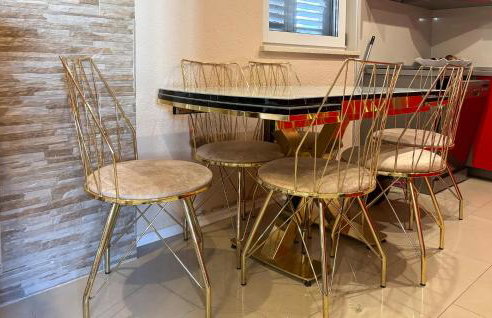 Beautiful Home In Lovorje - Photo 11