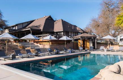 Cathedral by AvantStay Charming Secluded Estate w Sauna Pool Table Views of the Rolling Hills - Foto 48