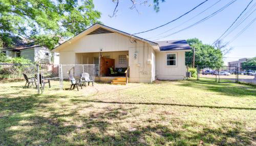 Walk to Dining and Shops Dtwn Brookhaven Home! - Foto 3