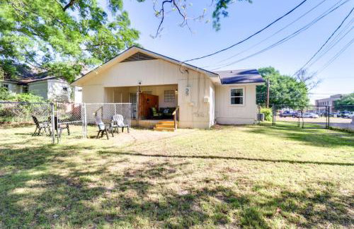 Walk to Dining and Shops Dtwn Brookhaven Home! - Foto 3