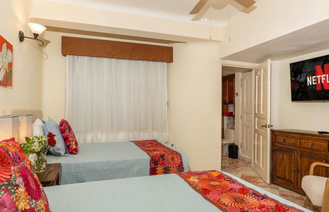 Ocean Front Penthouse Pool Sleeps 8 People - Foto 25