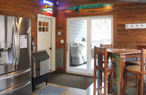 Scenic Yankton Retreat with Fire Pit 1 Mi to Lake! - Foto 29