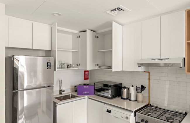 Silkhaus Reflection Tower - Photo 14