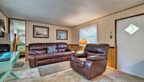 Cabin with Fire Pit, Walk to Steinhatchee River! - Foto 4