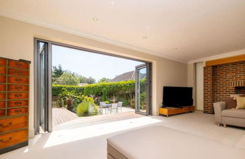 Stunning 5-bed 3-bath house close to the sea! - Foto 51