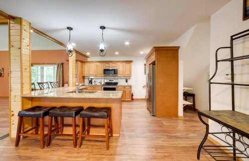 Spacious House on Half Acre Less Than 3 Mi to Beach! - Foto 12