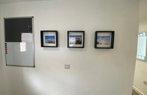 Modern 2 bedroom apartment, with car parking. - Foto 4