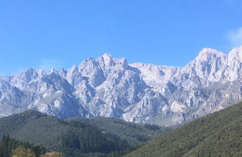 Apartamento en Potes con vistas a los Picos de Europa - Foto 2