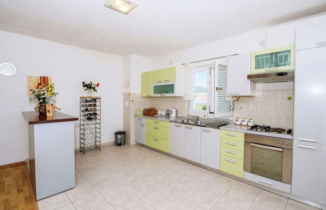 Spacious Holiday Home With Private Pool - Foto 12