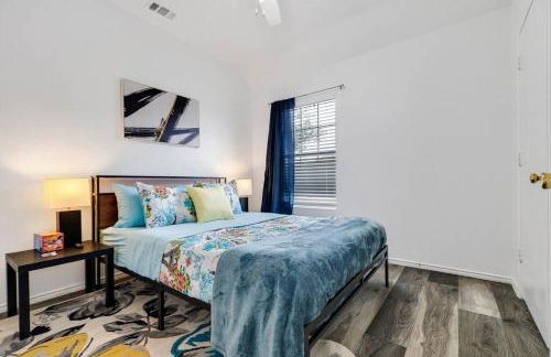 Frisco Resort Style Home w/Spa - Foto 21