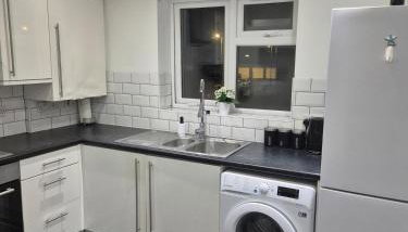 5 min from airport, luxury 2 bed apartment - Foto 4