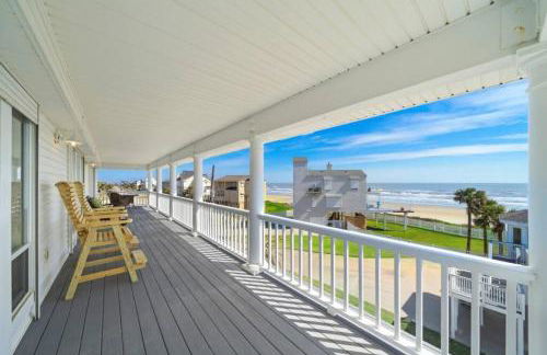 Huge beach house with great views, steps from sand - Foto 43