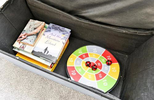 Central Canterbury Gem New Refreshed Decor Sunny Deck Outdoor Furniture FREE Parking 2BR 2BA TOP Location - Foto 78