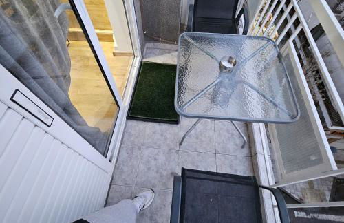 Central 3 Modern Apartment with FREE parking - Foto 49