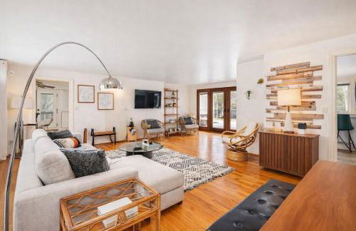 Private Riverside Retreat - Foto 3