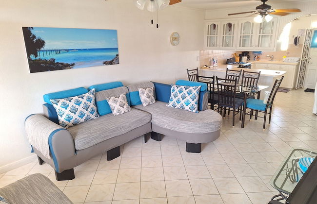 Cumber's Tropical Apartments - Foto 43