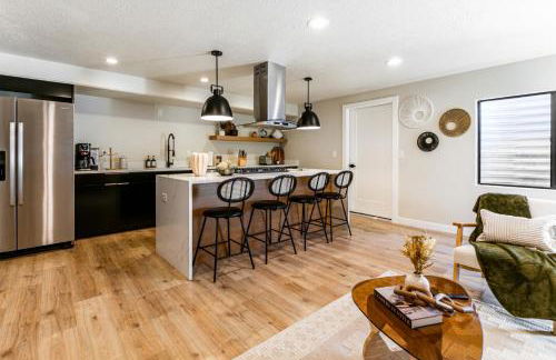 Modern Style Apartment Near Canyon RSL and expo - Foto 12