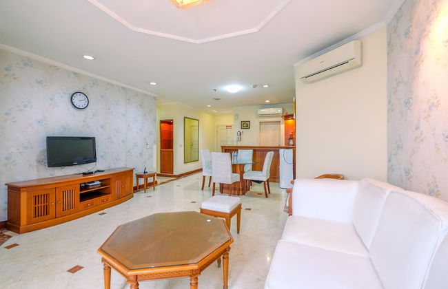 Spacious And Comfort 2Br With Maid Room At Permata Gandaria Apartment - Foto 15