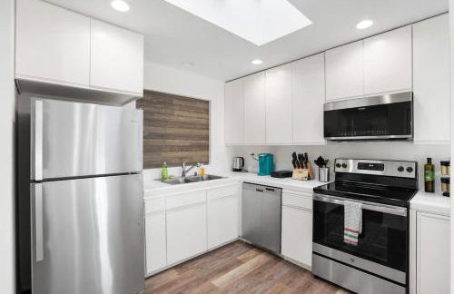 4 beds Private Unit Near BeachWalk, Golf, Trail - Foto 17