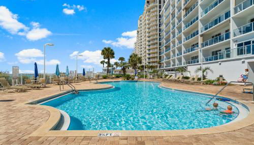 Sterling Sands Beach Resort by Panhandle Getaways - Foto 4, sunbed, young children