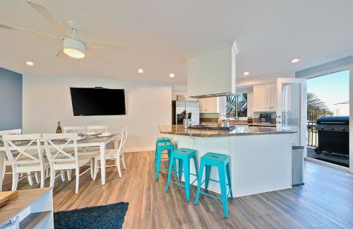 Stunning South Mission Home with Private Rooftop & Ocean Views! - Foto 5