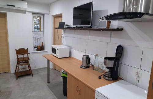 PRZYSTANEK nowEKOprzywno - Żółty Domek Pod Kasztanem - Foto 7