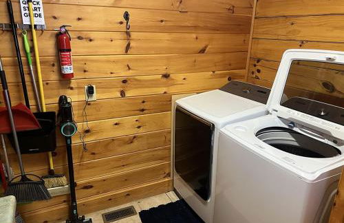 Mountain Gem, Hot Tub, Fire Pit, Views, Starlink Wi-fi - Foto 9