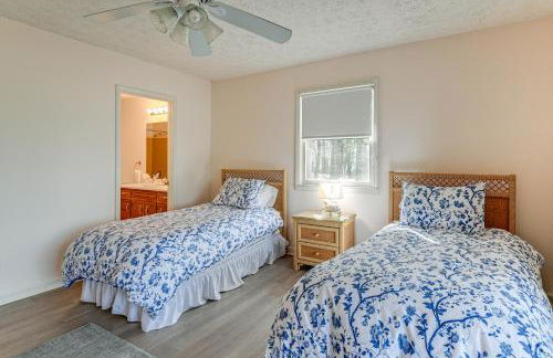 Deck and Community Perks Sky Valley Home! - Foto 18