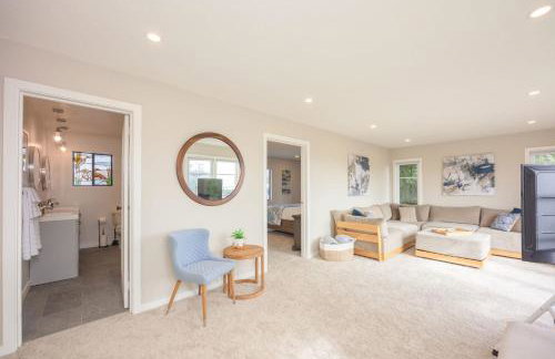 The Coastal Retreat Scenic Harbor Ocean Views Walk to Beach Restaurants - Foto 3