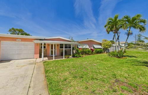 Pet-Friendly 3BR Coastal Retreat Walk to Beach - Foto 24