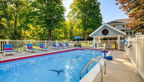 Massive Roscoe Retreat Great for Large Groups! - Photo 2