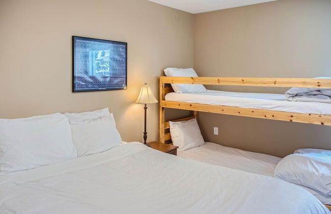 Ponderosa Inn by Okanagan Premier - Photo 2