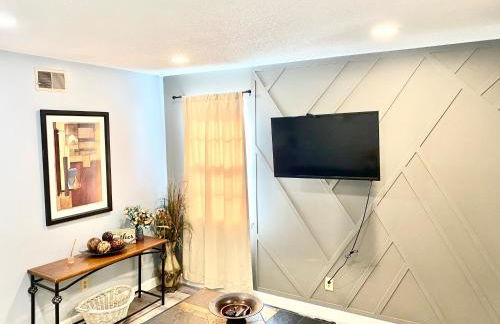 Welcome travel techs, King bed, 2br 1 ,5 ba, 4beds sleep 5, xAI, Project Pyramid - Foto 1