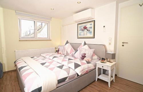 Moseltraum-Fewo mit Klimaanlage-Burgblick und Balkon - Foto 1