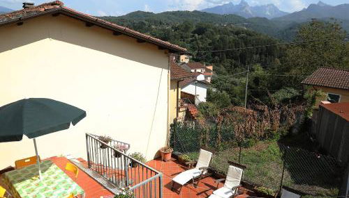 Tranquil Tuscan House with Pool and Scenic Views - Foto 2