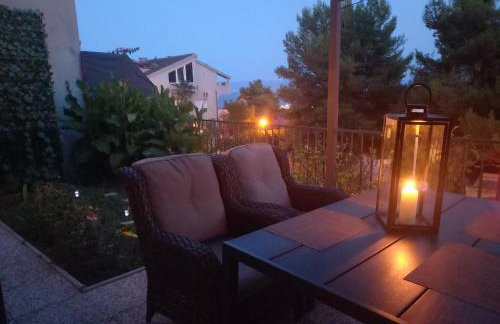 Unique residence with garden and sea view - Photo 29