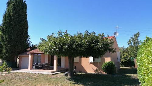 Gîte Les Demoiselles des Sorgues - Photo 2, Garden, Garden view